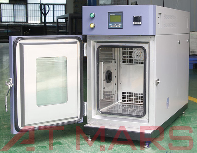 高低溫濕熱試驗箱在使用中為什么會產生水霧?(圖1) 高低溫濕熱試驗箱在使用中為什么會產生水霧?(圖1)